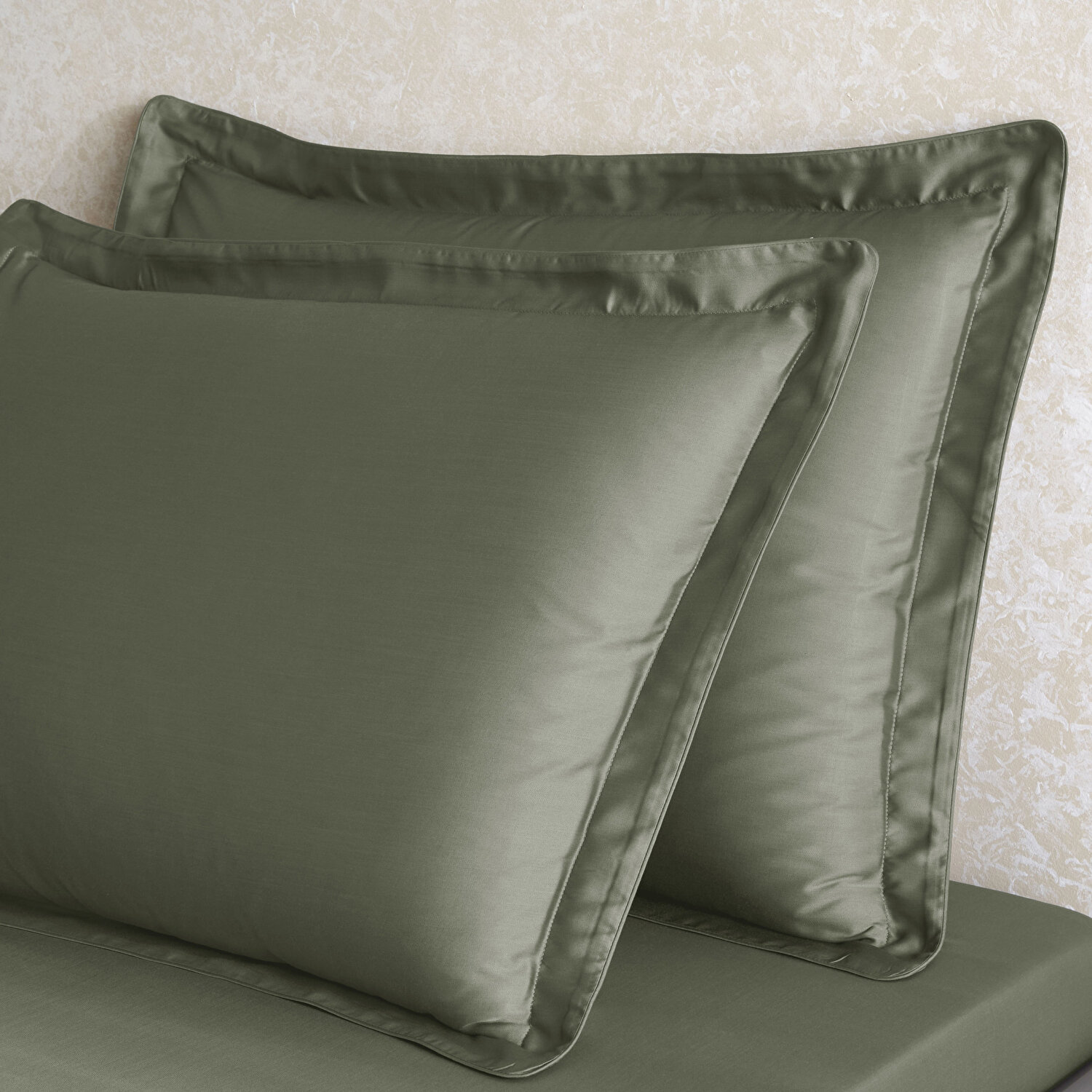 Linens X TENCEL™ Lyocell 2'li Volanlı Yastık Kılıfı Seti Yeşil