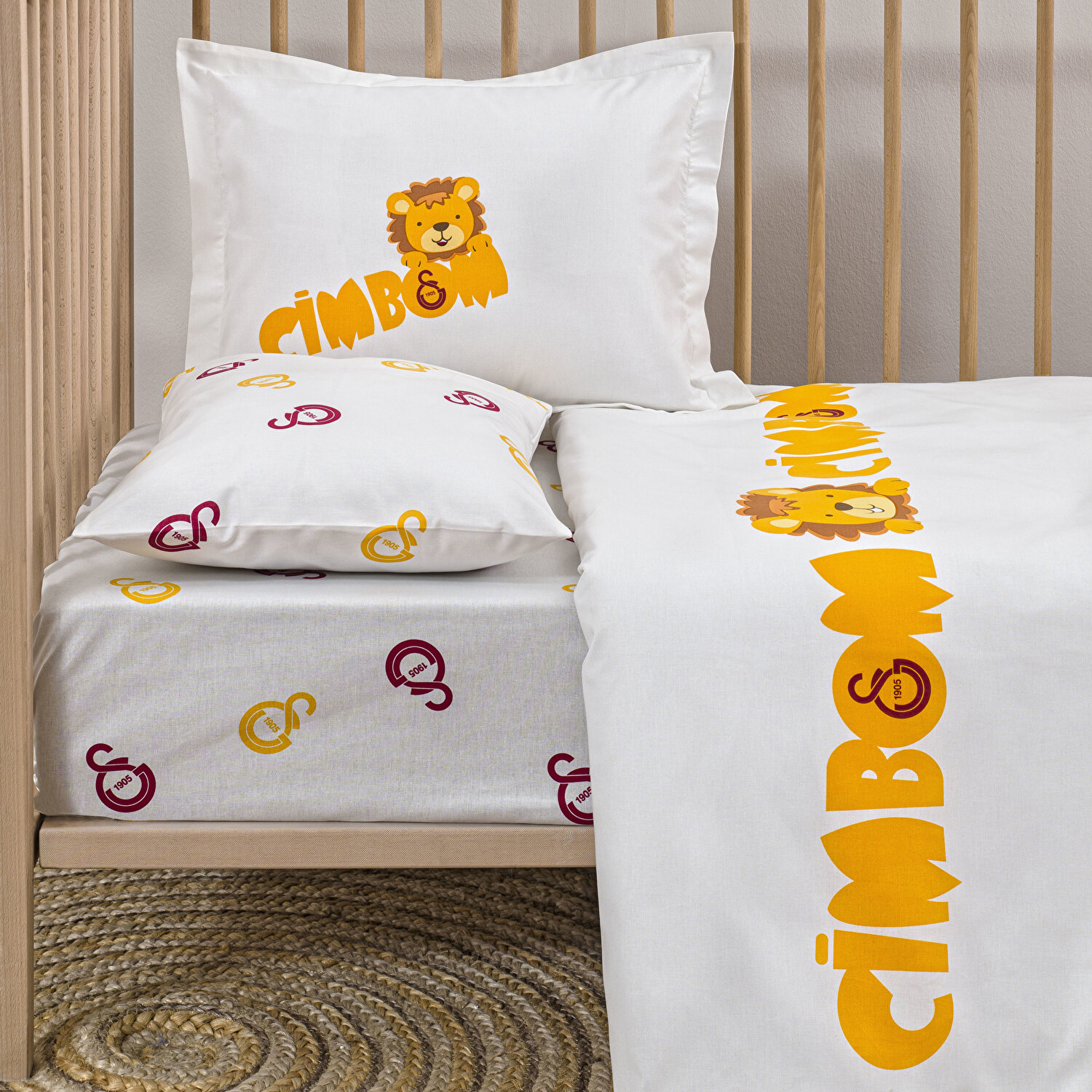 Taç Lisanslı Galatasaray Strip Baby Pamuk Nevresim Takımı