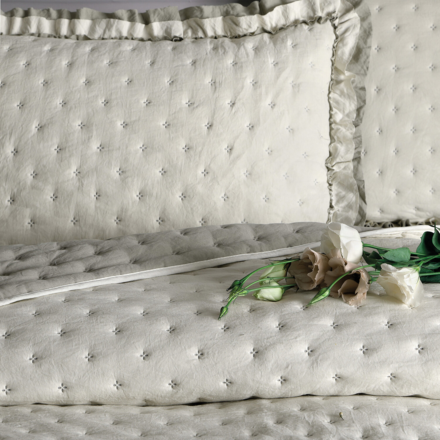 Linens Scarlett Çift Kişilik Yatak Örtüsü Seti Taş